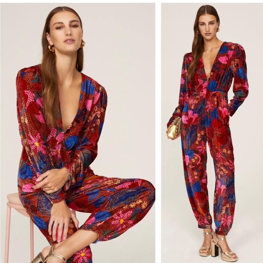 FARM Rio Velvet Red Floral Print
Snake Garden Boho Jumpsuit size M